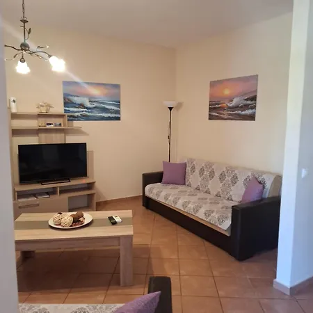 Enoikiazomena Diamerismata Mezonetes Giannakoudis νο5 *