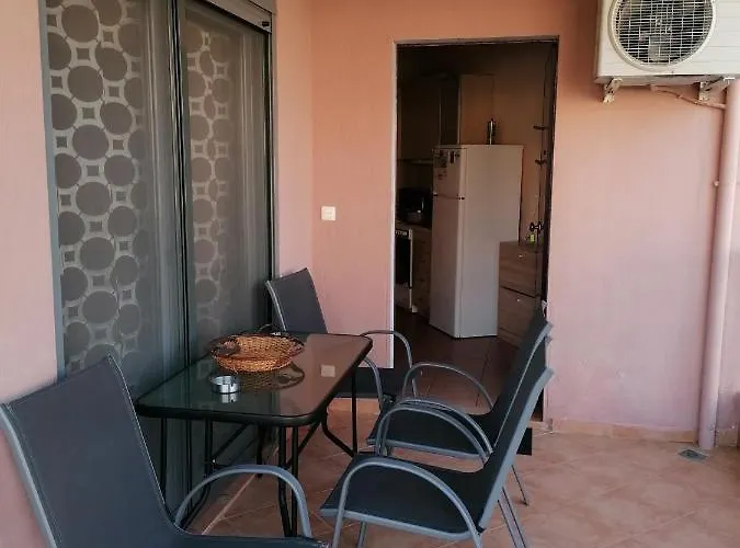 Apartman Enoikiazomena Diamerismata Mezonetes Giannakoudis νο5