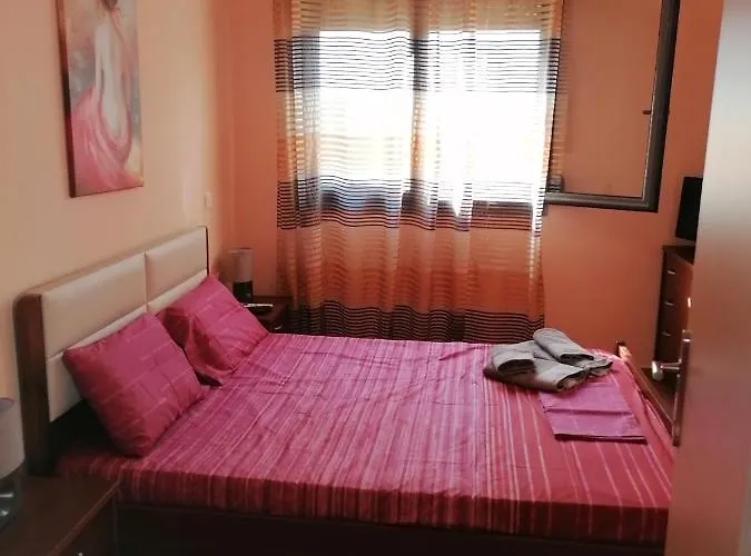 Apartman Enoikiazomena Diamerismata Mezonetes Giannakoudis νο5 *